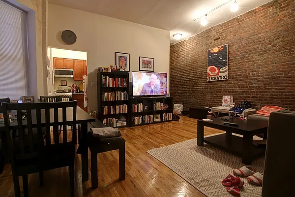 Rented by Guidance Realty Corp. | media 9