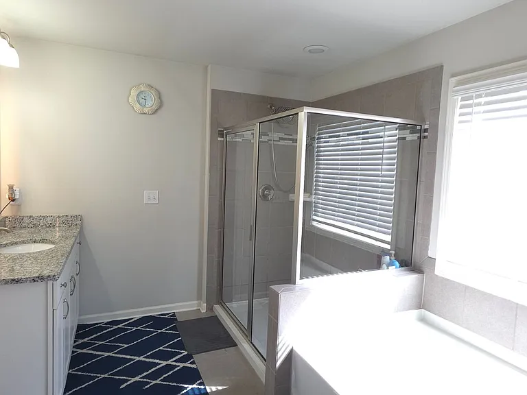 4358 Mantova Dr — Photo 13