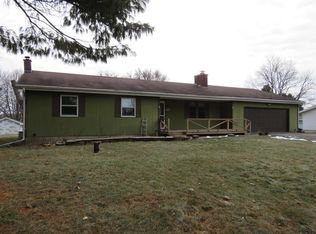 N7418 Beaver Bay Dr, Beaver Dam, WI