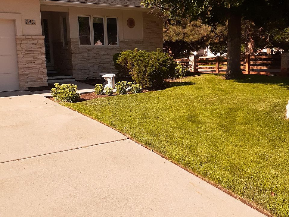 Front entry garage