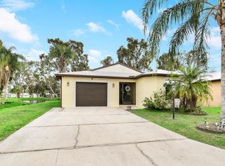 16 Maya Way, Port Saint Lucie, FL 34952