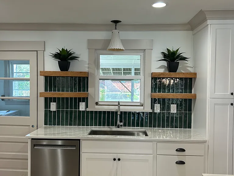 1707 Sharon Ave — Photo 5