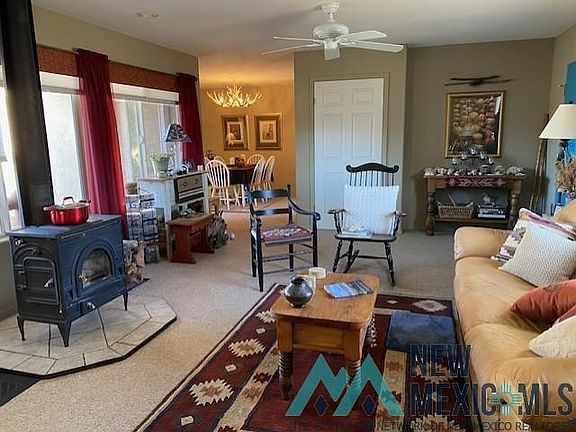 4th image of 105 Ladder Ln