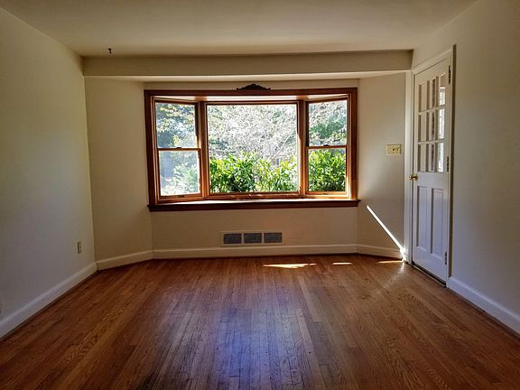 5th image of 4731 Edwards St