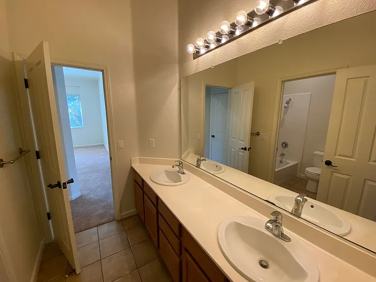 9748 Roedell Way — Photo 21