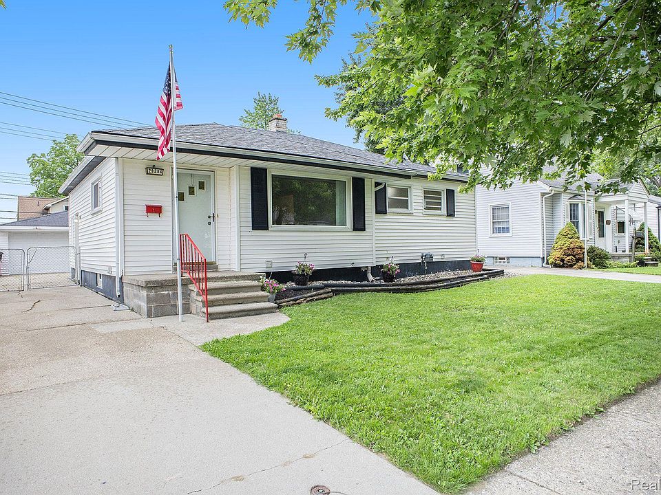 1st image of 29284 Hillview St