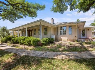 618 Country Creek Ln, Fredericksburg, TX 78624