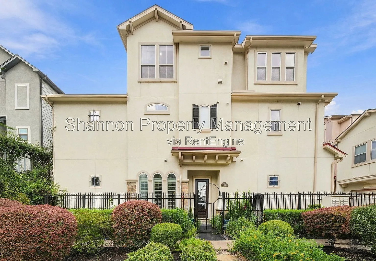 3 bed, 3.5 bath, 2279 sqft, $3,295 — Photo 1