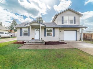 1248 Ostrander Ln, Cottage Grove, OR 97424