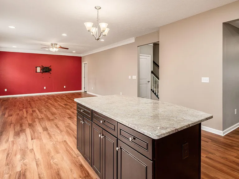 422 Keith Way — Photo 16