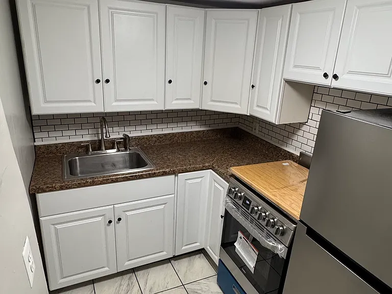 345 Summer St #B — Photo 4