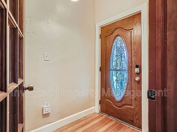 3rd image of 86 Lincoln St APT 1