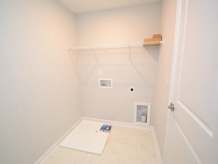 1226 Bessie Ct — Photo 29