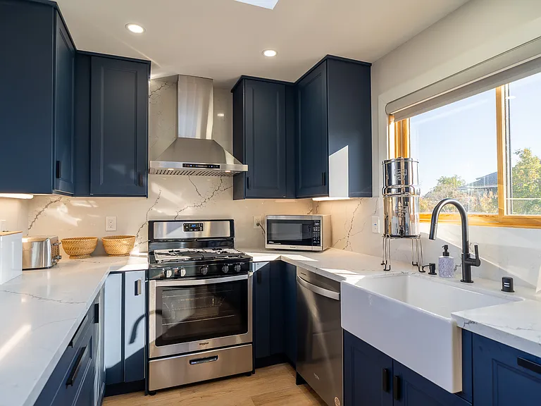 3038 Beech St — Photo 38