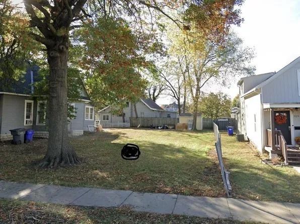 S Water St, Olathe, KS 66061