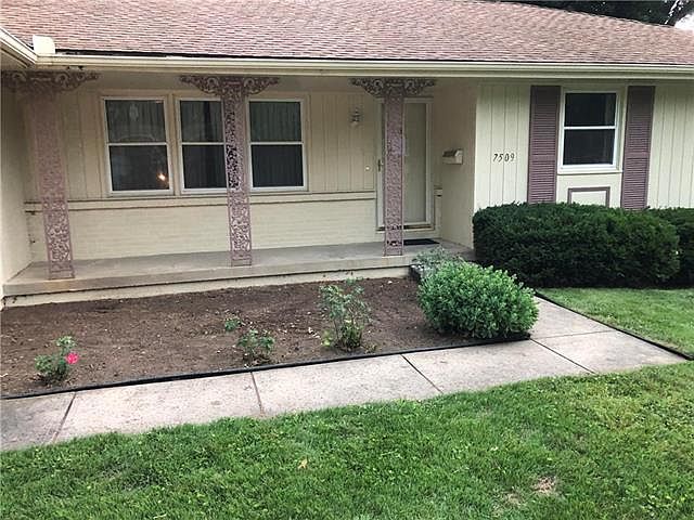 1st image of 7509 Crescent Dr