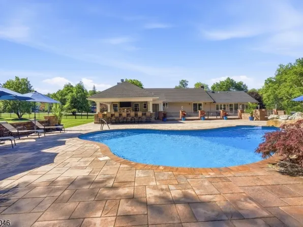 65 Washington Valley Rd, Warren Twp., NJ 07059