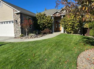 599 Arrowhead Trl, Eagle Pt, OR 97524