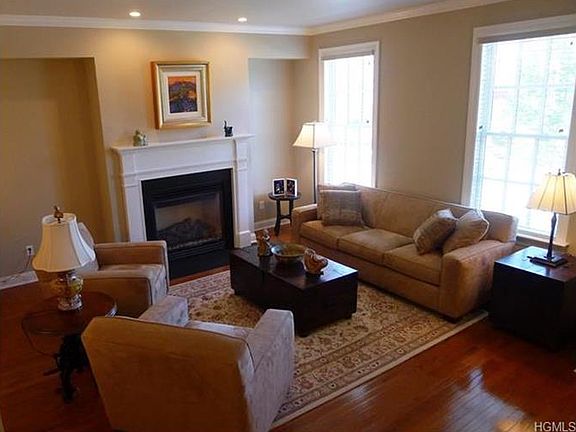 3rd image of 54 Cropsey St