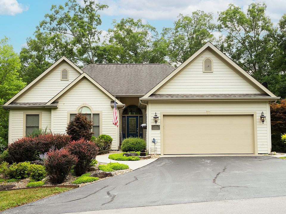 1st image of 60 Pine Hills Dr