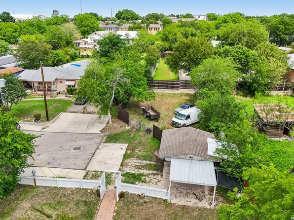 8101 & 8103 Janda Susan Rd, San Antonio, TX 78209