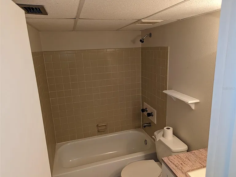 3840 N Lake Dr #123 — Photo 10