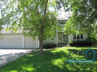 9657 Wyoming Ter, Bloomington, MN 55438