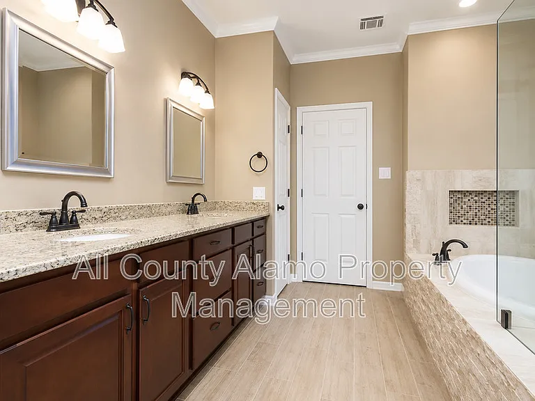 8311 Comanche Pass — Photo 20