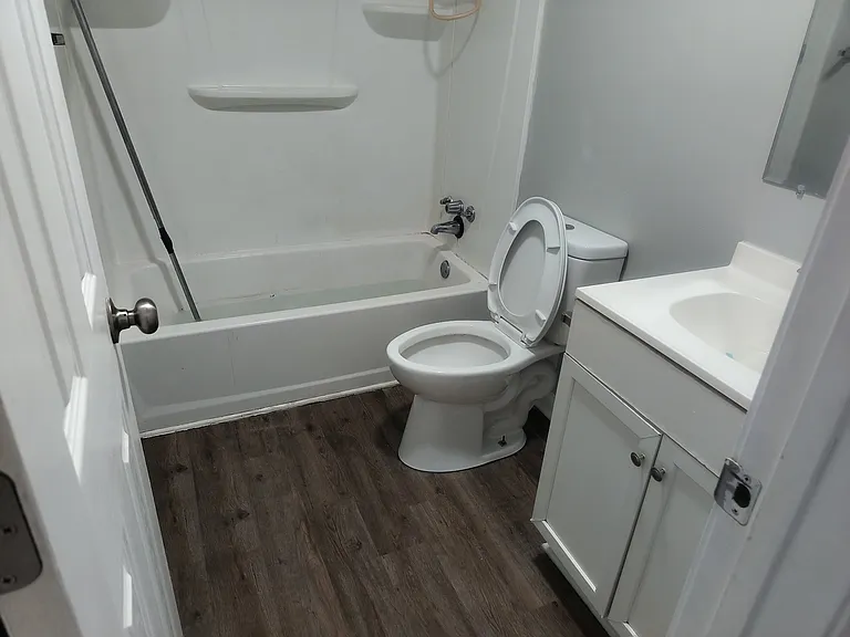 1722 Coker Ave #10 — Photo 4