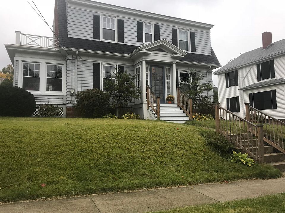 Front View. Property located next to USM, Deering Oaks Park, close to MMC and Downtown Portland.