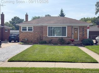 18790 E Ten Mile Rd, Eastpointe, MI 48021