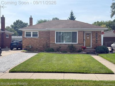 18790 E Ten Mile Rd, Eastpointe, MI, 48021