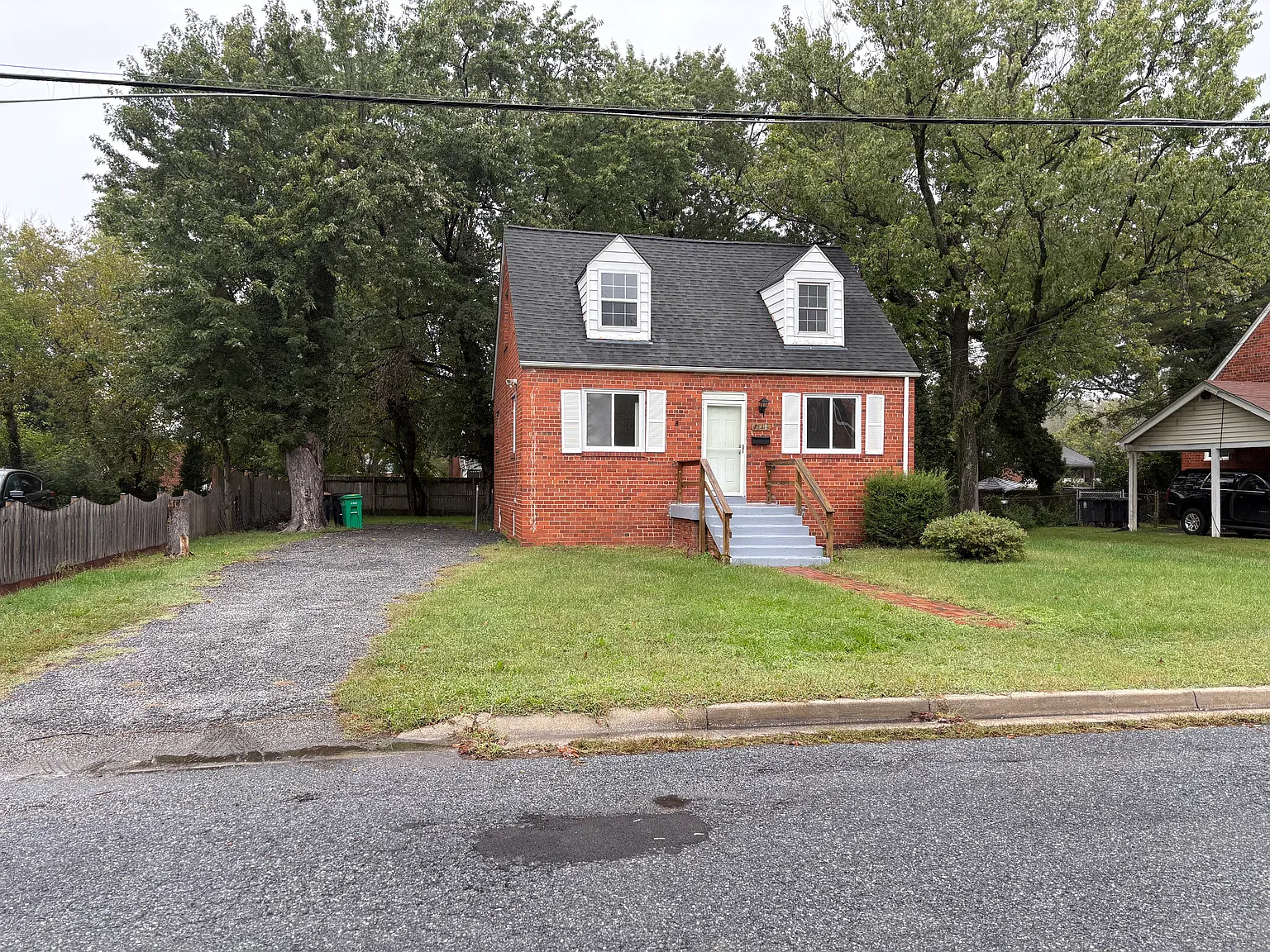 3 bed, 1.5 bath, 1092 sqft, $2,300 — Photo 4