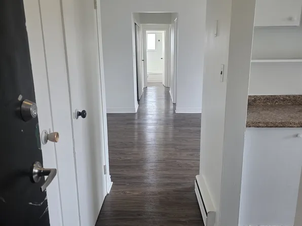 70 Albert St #12, Cambridge, ON N1R 3N2