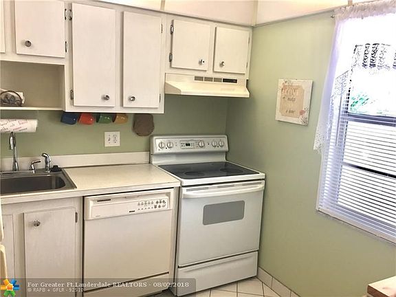 4th image of 251 NW 76th Ave APT 207
