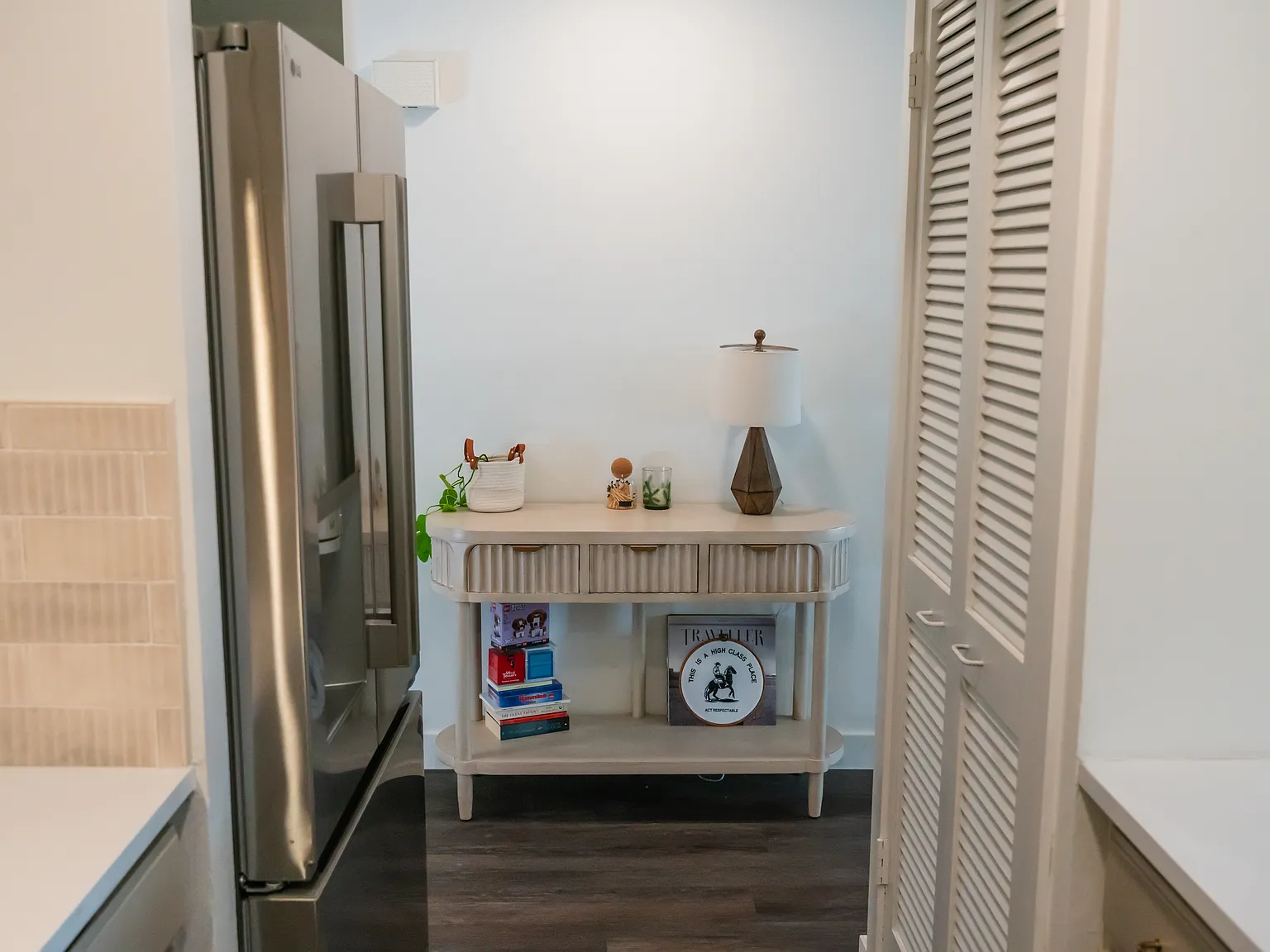 2 bed, 1.5 bath, 984 sqft, $2,700 — Photo 4