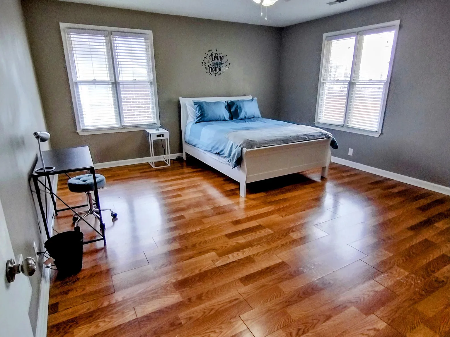 3 bed, 2.5 bath, 1699 sqft, $1,360 — Photo 3