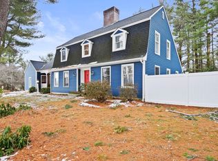 10 Fox Hill Dr, Holden, MA 01520