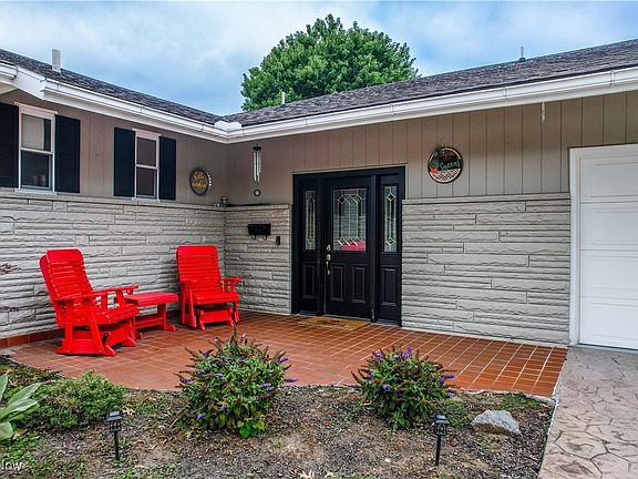3rd image of 109 Morningside Cir