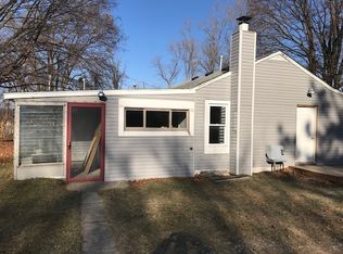 14215 Minehart Dr, Plymouth, MI 48170