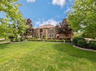 2455 Cedarwood Rd, Pepper Pike, OH 44124