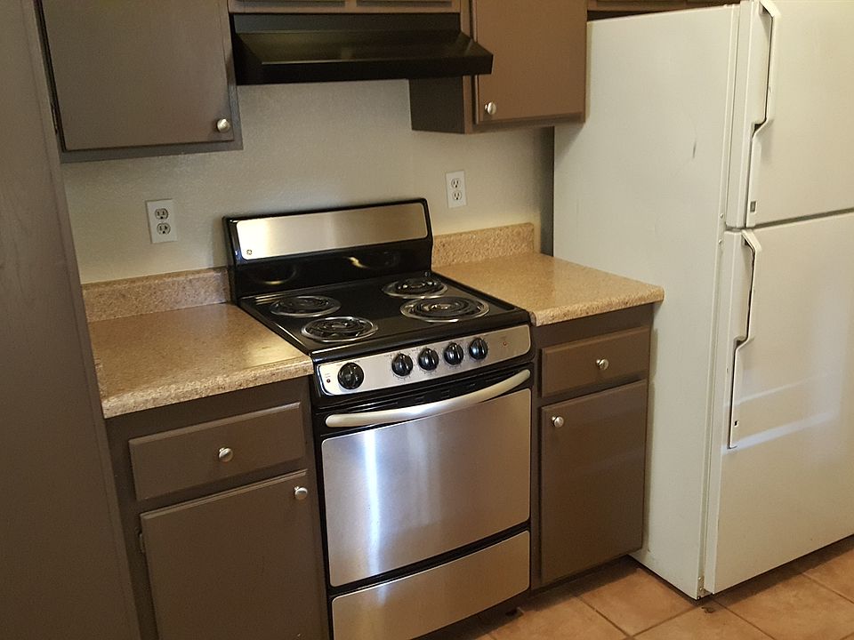 2nd image of 3633 Oak Creek Dr Unit C