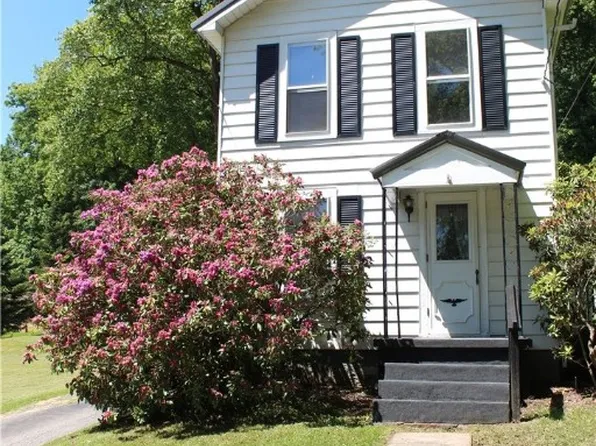 1241 Walnut St, Stoneboro, PA 16153