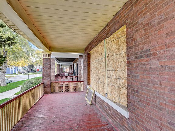 5th image of 7948 S Saginaw Ave