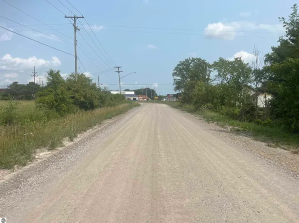 3885 Johnsfield Rd, Standish, MI 48658