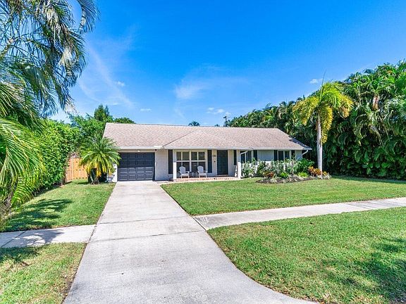 3rd image of 1315 Fulmar Drive