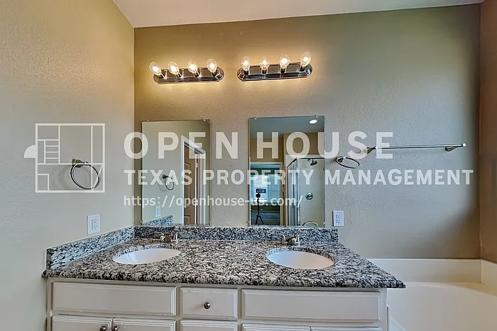 10876 Hawks Landing Rd — Photo 11