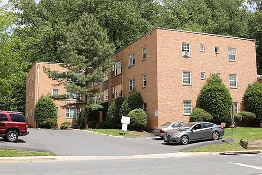 2nd image of 9061 Manchester Rd #203