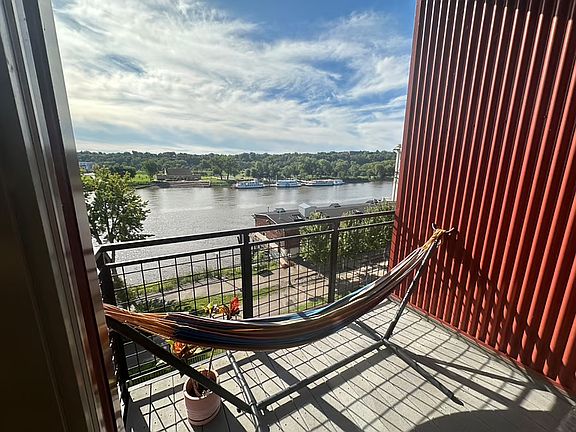 2nd image of 240 Spring St #415