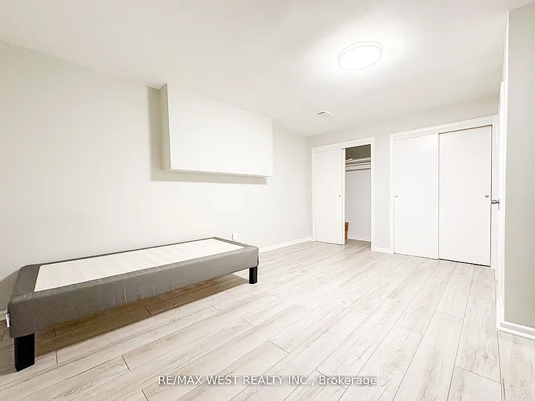 5 Arlstan Dr #BASEMENT — Photo 8